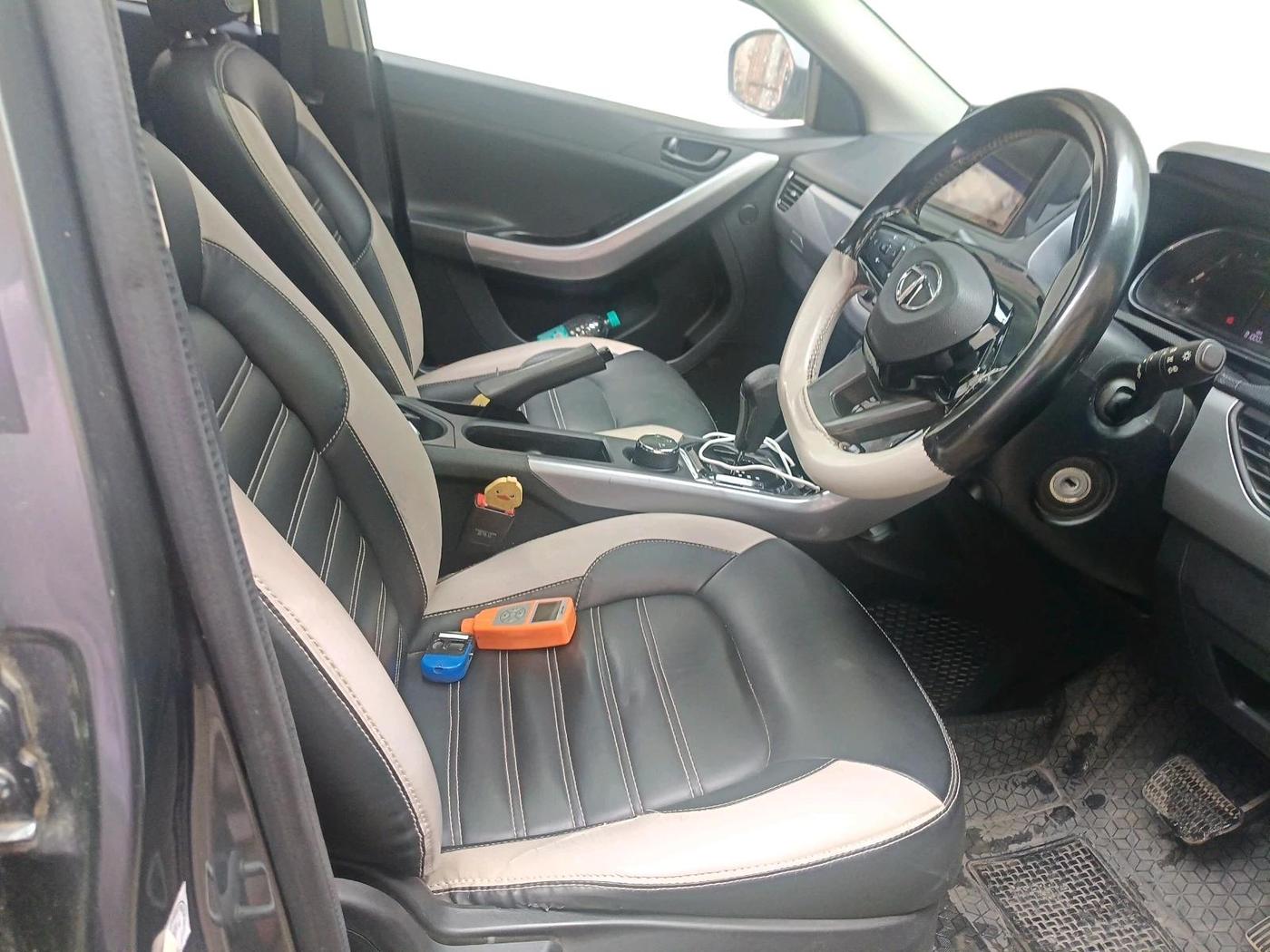 2020 Tata NEXON XMA SUNROOF PETROL, Petrol, Automatic, 81,000 km, interior