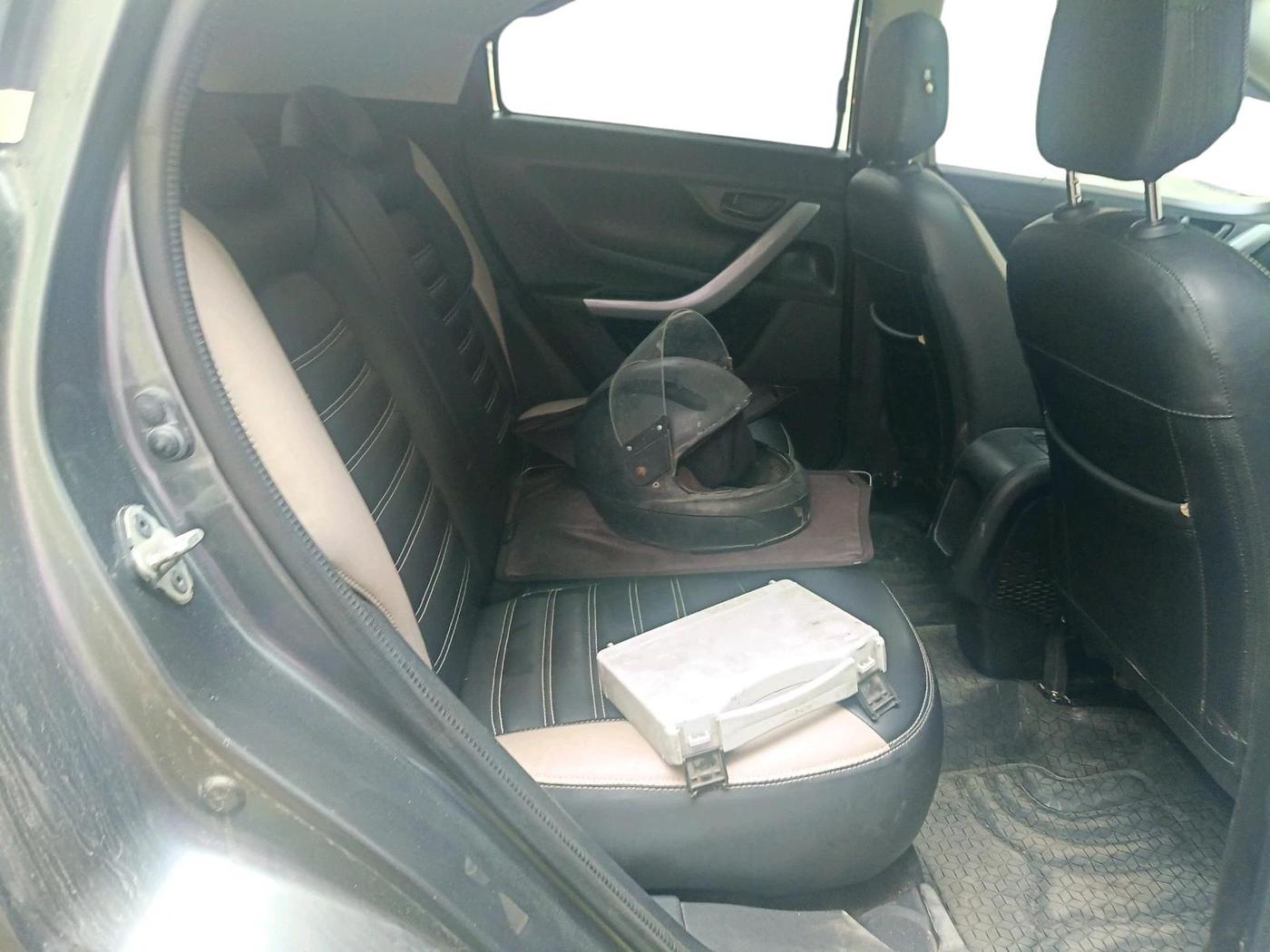 2020 Tata NEXON XMA SUNROOF PETROL, Petrol, Automatic, 81,000 km, interior