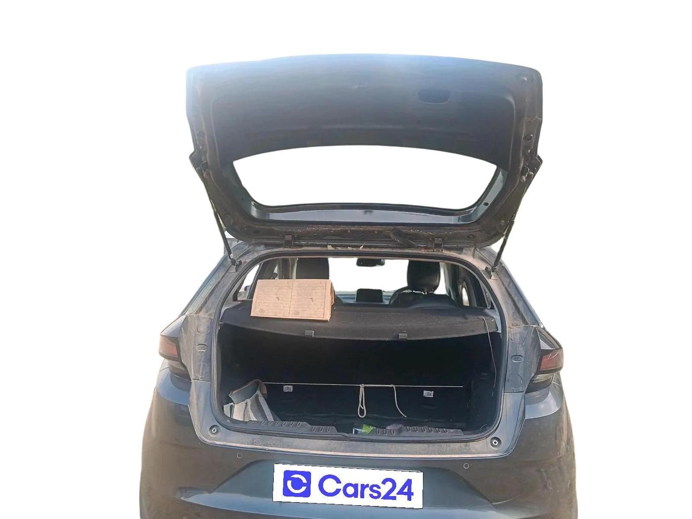 2021 Tata ALTROZ XT PETROL, Petrol, Manual, 63,868 km, exterior