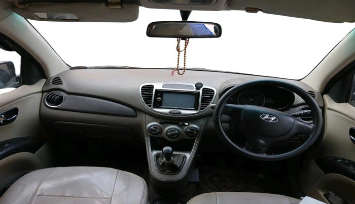 2011 Hyundai i10 MAGNA 1.2, Petrol, Manual, 87,500 km, interior