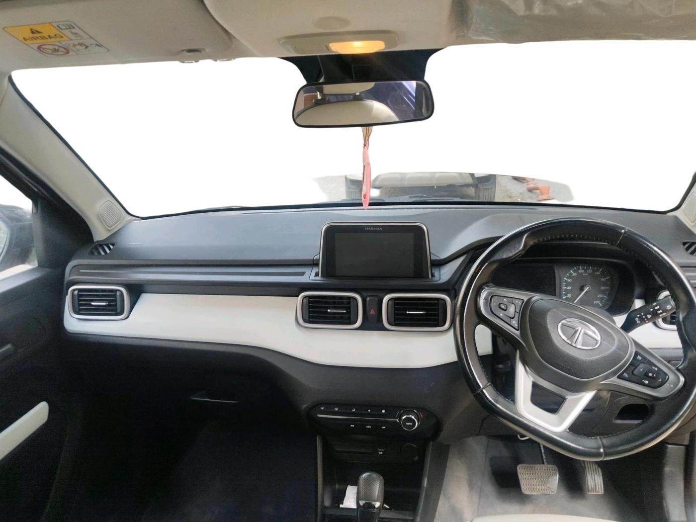 2022 Tata PUNCH CREATIVE  AMT, Petrol, Automatic, 20,697 km, interior