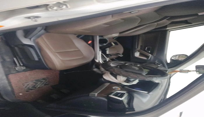 2019 Tata Harrier XZ 2.0L, Diesel, Manual, 67,651 km, interior