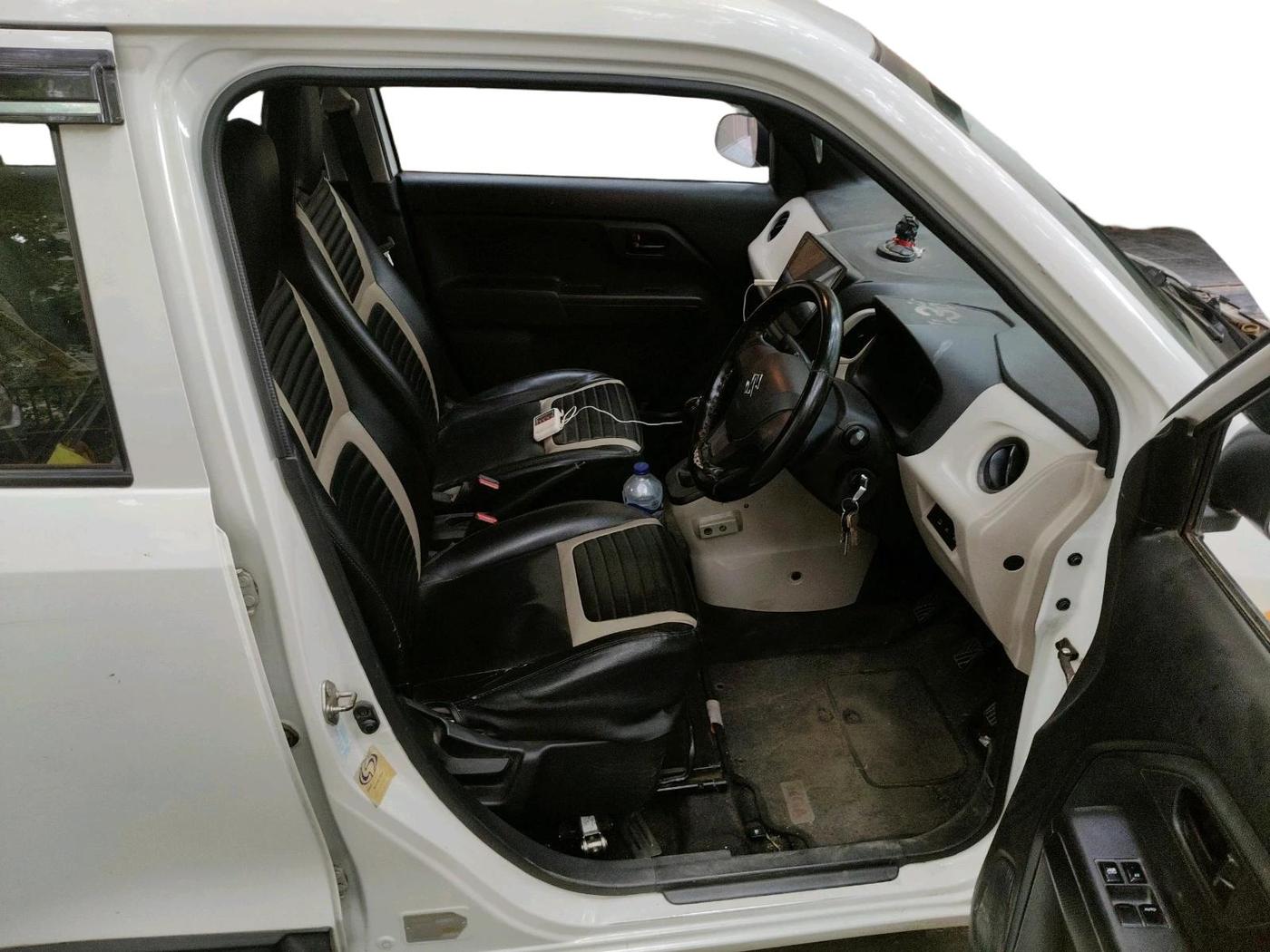 2019 Maruti New Wagon-R LXI (O) 1.0, Petrol, Manual, 61,879 km, interior