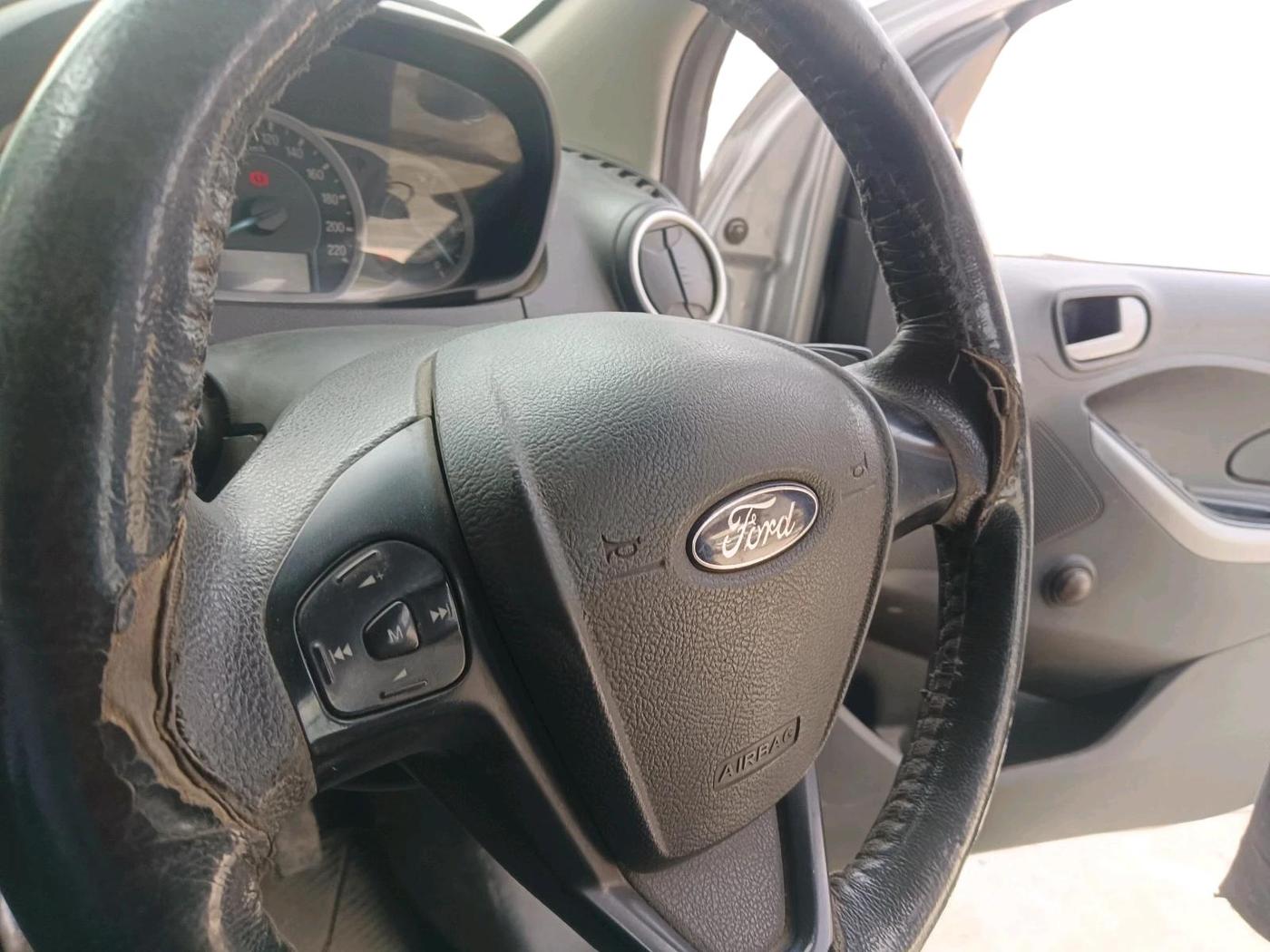 2017 Ford New Figo TREND 1.5L DIESEL, Diesel, Manual, 1,60,504 km, interior