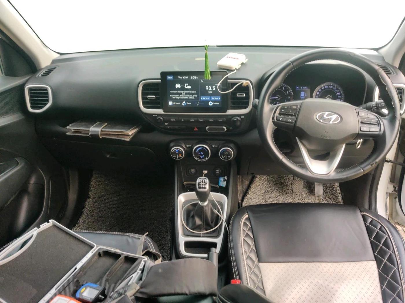 2021 Hyundai VENUE SX 1.0 TURBO IMT, Petrol, Manual, 79,927 km, interior