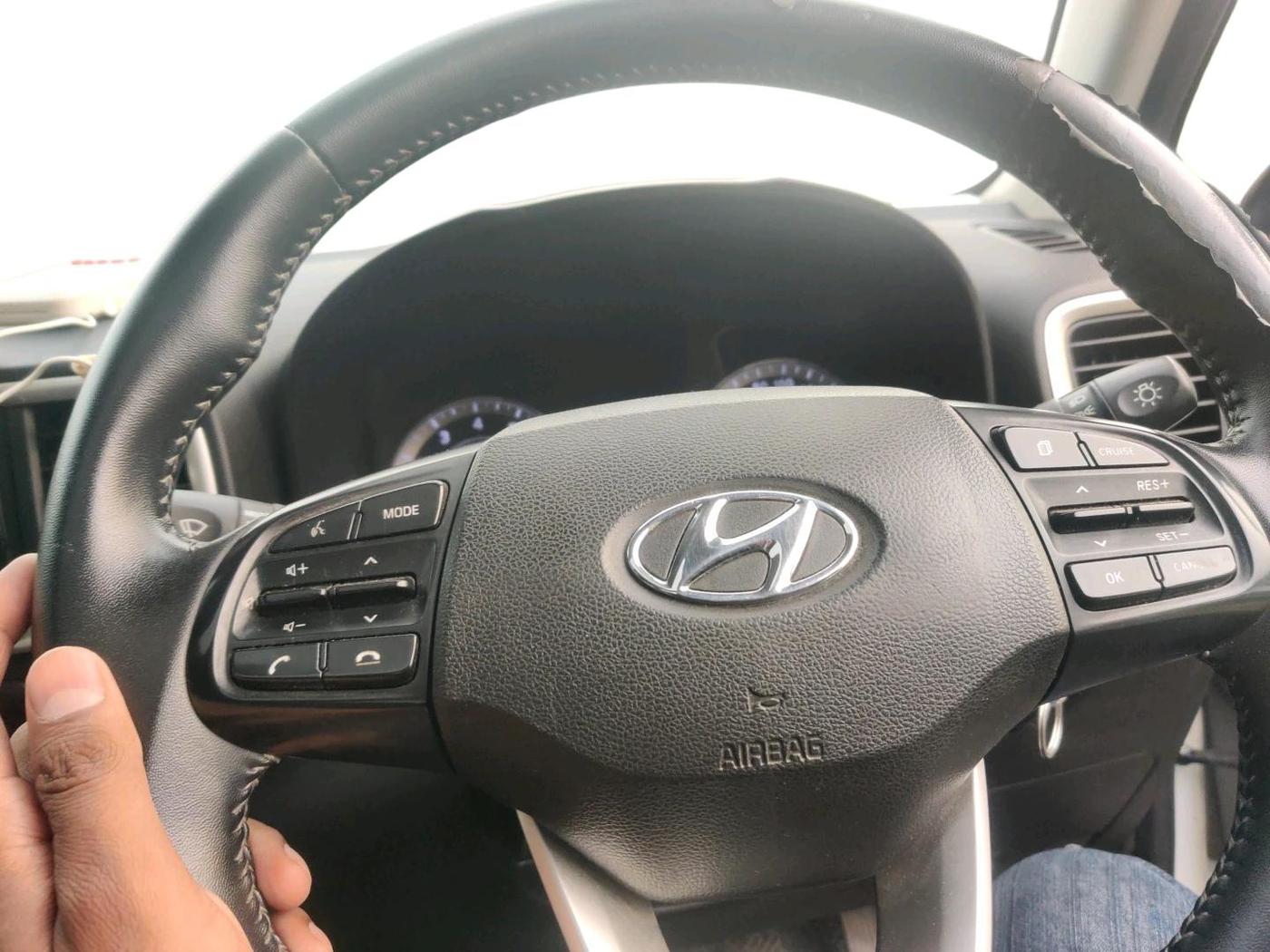 2021 Hyundai VENUE SX 1.0 TURBO IMT, Petrol, Manual, 79,927 km, interior