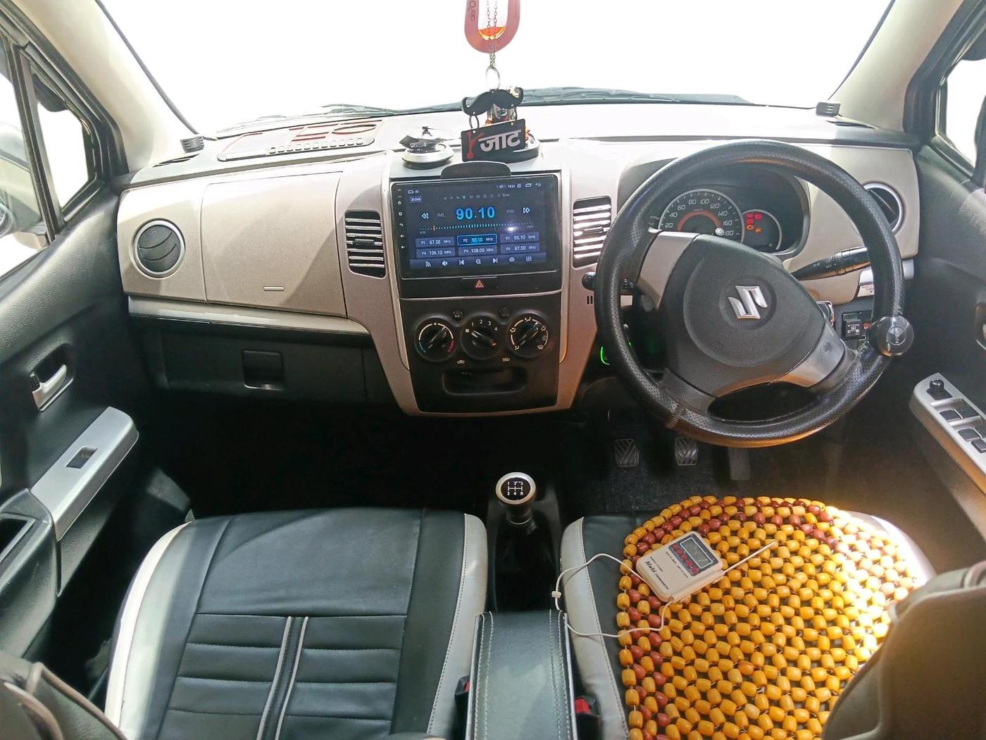 2013 Maruti Wagon R 1.0 VXI, CNG, Manual, 66,000 km, interior