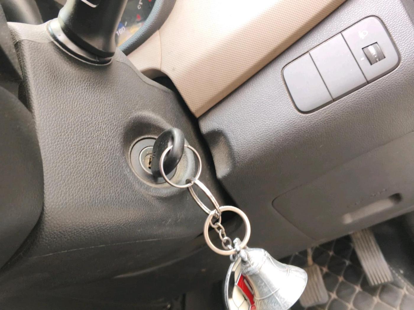 2017 Hyundai Xcent E, Petrol, Manual, 1,05,050 km, interior