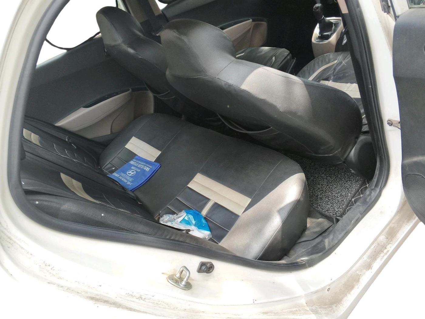 2017 Hyundai Xcent E, Petrol, Manual, 1,05,050 km, interior