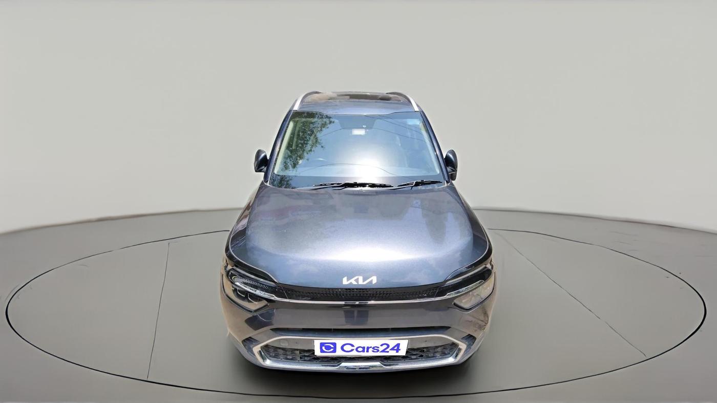 2022 KIA CARENS LUXURY PLUS 1.4 PETROL 6 STR, Petrol, Manual, 96,983 km, exterior