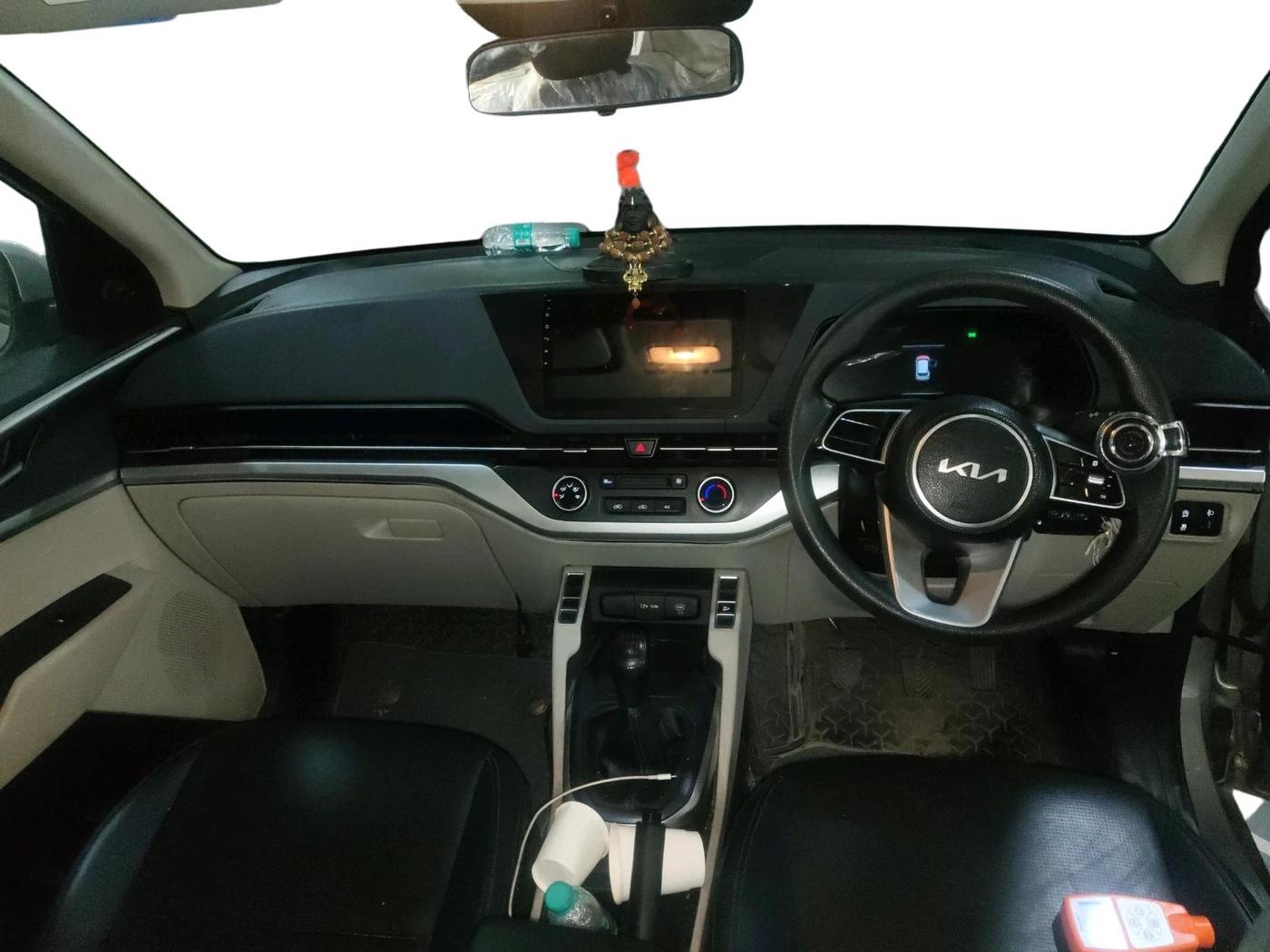 2023 KIA CARENS PREMIUM 1.5 PETROL 7 STR, Petrol, Manual, 40,583 km, interior