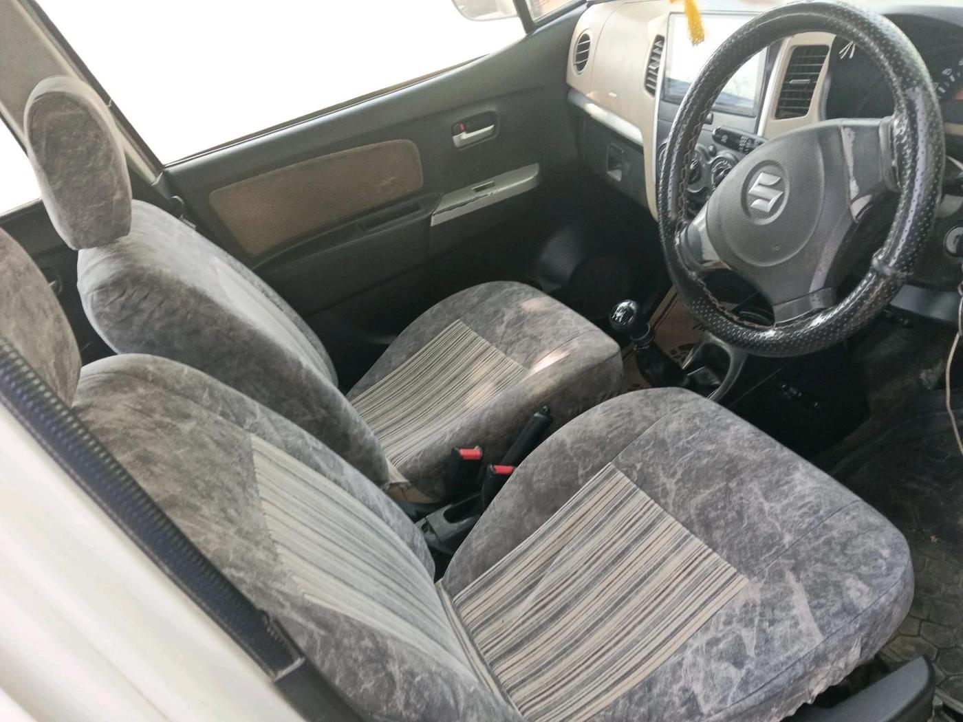 2018 Maruti Wagon R 1.0 LXI CNG, CNG, Manual, 1,69,146 km, interior