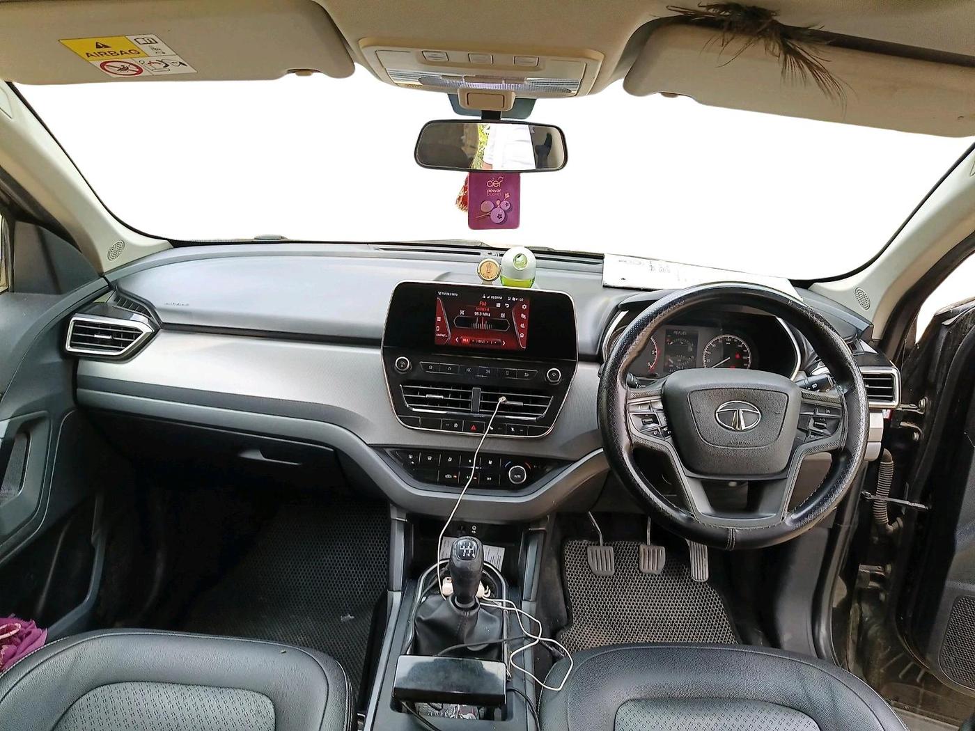 2021 Tata Harrier XT PLUS 2.0L KRYOTEC, Diesel, Manual, 74,191 km, interior