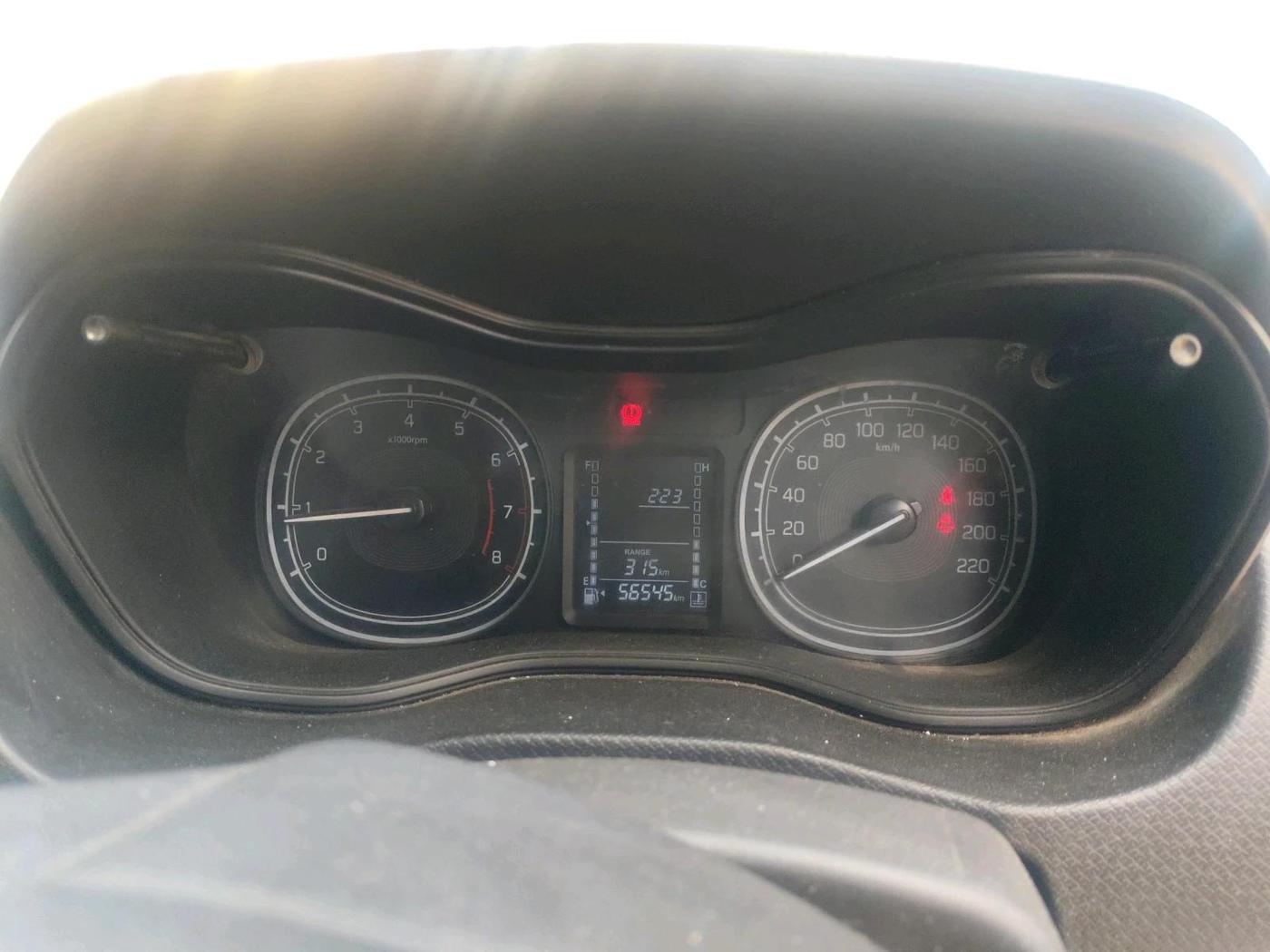 2021 Maruti Vitara Brezza LXI, Petrol, Manual, 56,545 km, interior