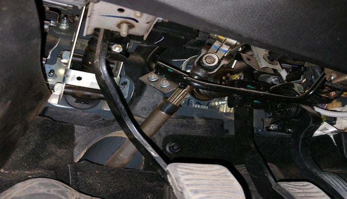 2023 Mahindra XUV700 MX P MT 5 STR, Petrol, Manual, 41,816 km, interior