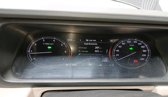 2023 Mahindra XUV700 MX P MT 5 STR, Petrol, Manual, 41,816 km, interior