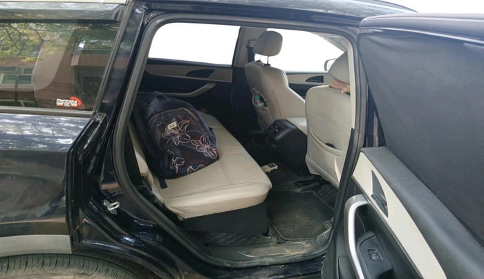 2023 Mahindra XUV700 MX P MT 5 STR, Petrol, Manual, 41,816 km, interior