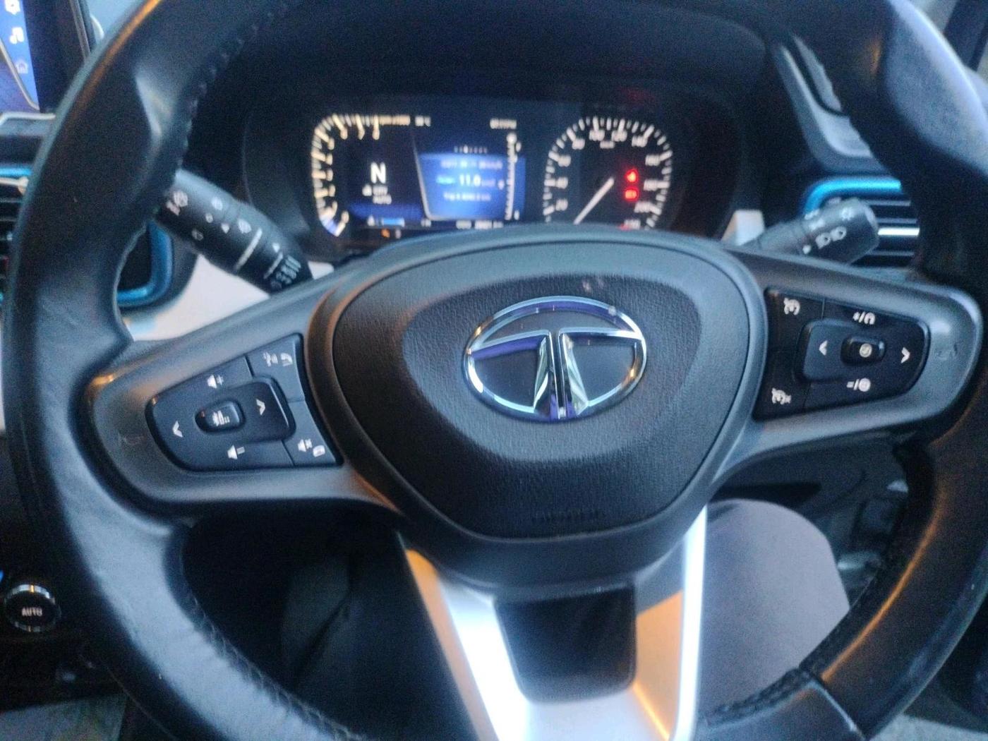 2023 Tata PUNCH CREATIVE  AMT, Petrol, Automatic, 28,421 km, interior