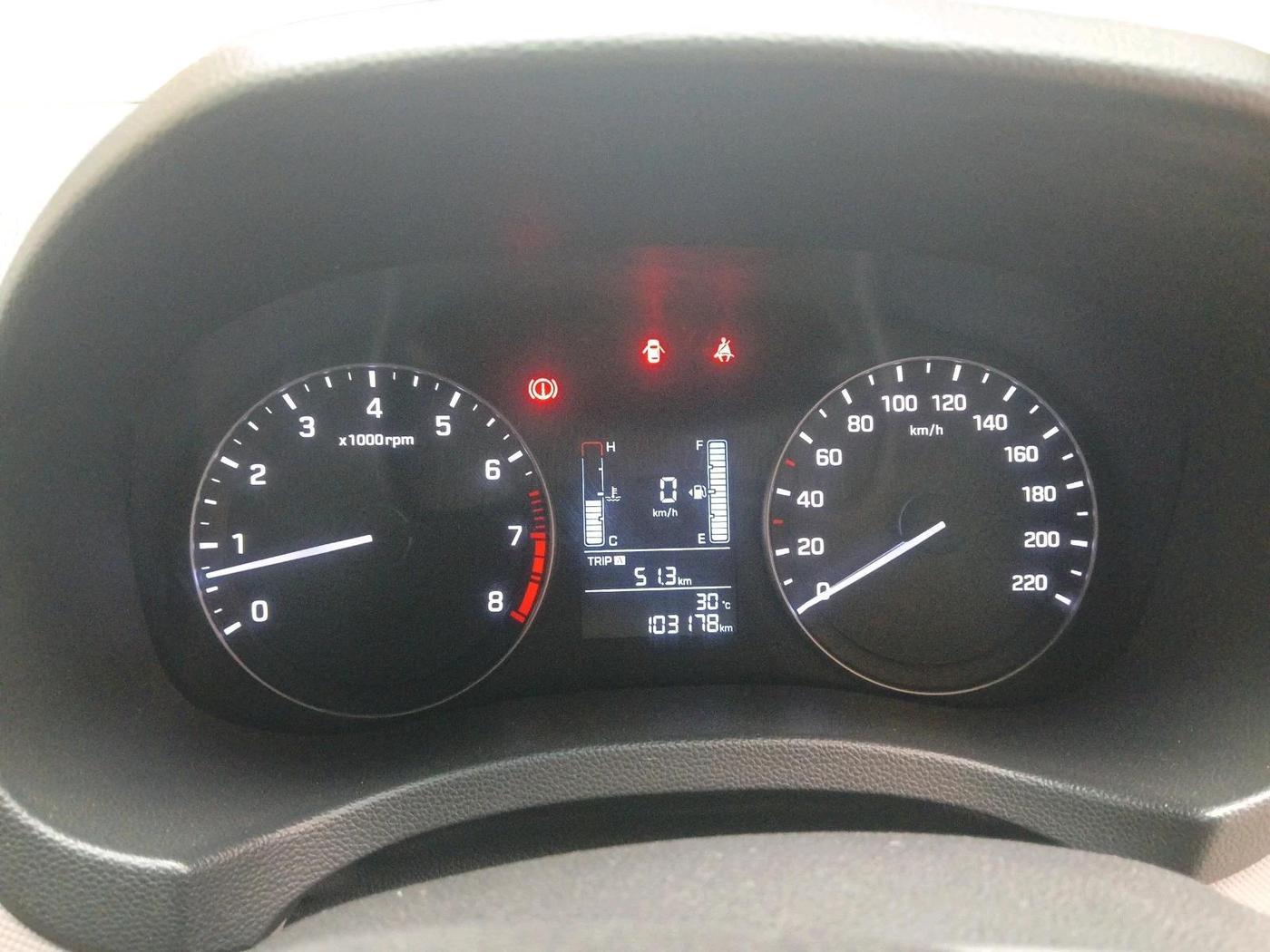 2017 Hyundai Creta E PLUS 1.6 PETROL, Petrol, Manual, 10,50,102 km, interior