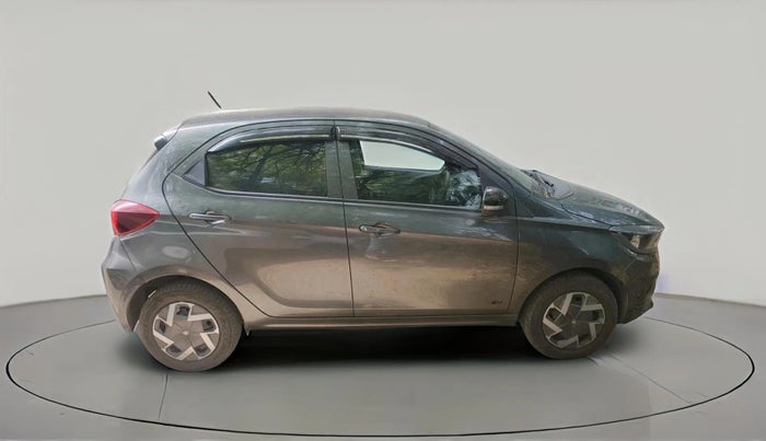 2025 Tata TIAGO EV XT LONG RANGE, Electric, Automatic, 5,573 km, exterior