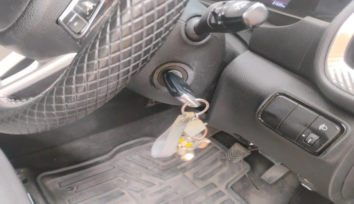 2022 KIA SONET HTK PLUS 1.2, Petrol, Manual, 31,525 km, interior