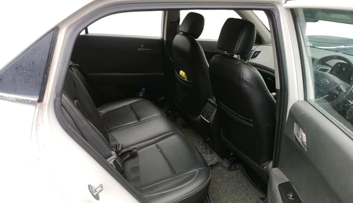 2018 Hyundai Creta S PLUS 1.6 AT DIESEL, Diesel, Automatic, 1,40,264 km, interior