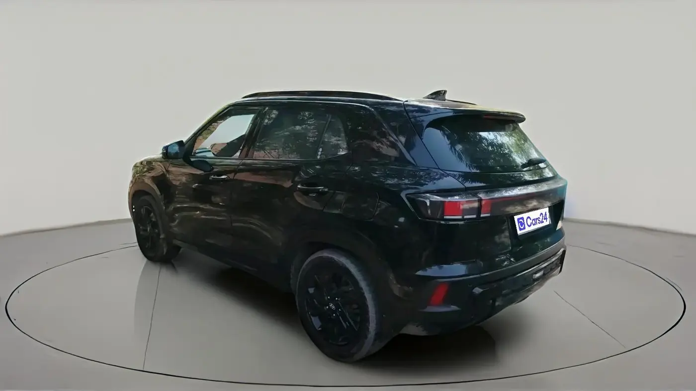 2025 Hyundai Creta SX (O) 1.5 Petrol Knight Edition, Petrol, Manual, 26,853 km, exterior