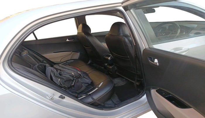 2015 Hyundai Xcent S 1.2, Petrol, Manual, 72,302 km, interior