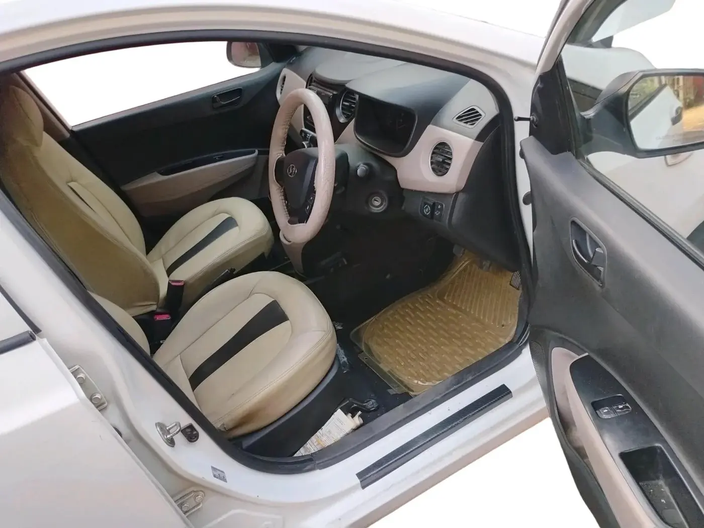 2019 Hyundai XCENT PRIME T  VTVT PLUS  CNG, CNG, Manual, 72,579 km, interior