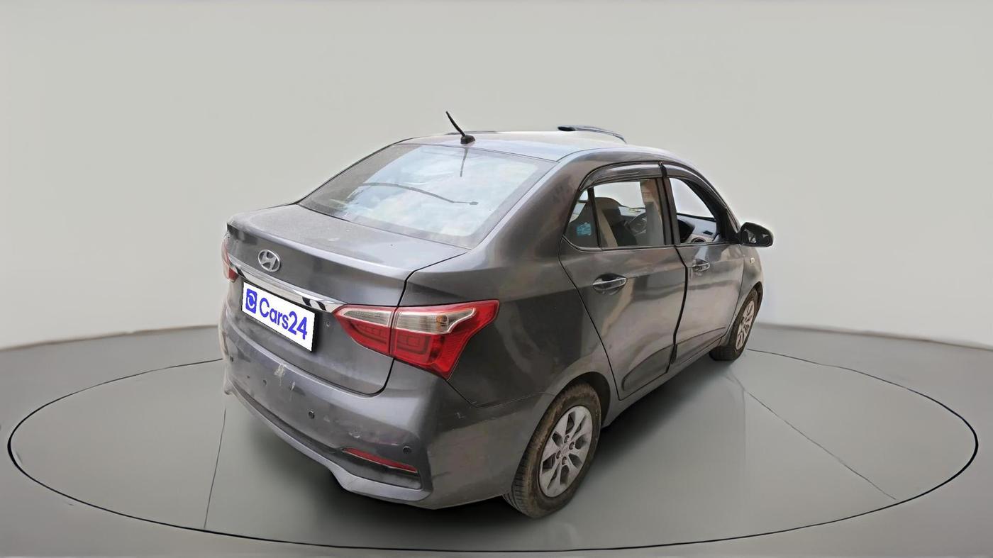 2018 Hyundai Xcent E+, CNG, Manual, 97,306 km, exterior