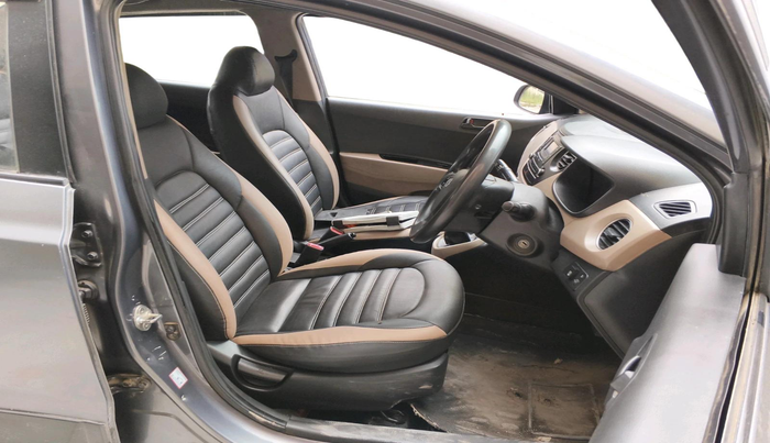 2018 Hyundai Xcent E+, CNG, Manual, 97,306 km, interior