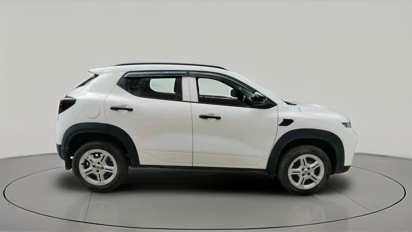 2024 Renault Kiger RXE MT, Petrol, Manual, 6,439 km, exterior