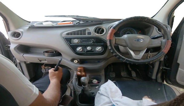2016 Datsun Redi Go T, CNG, Manual, 1,40,638 km, interior