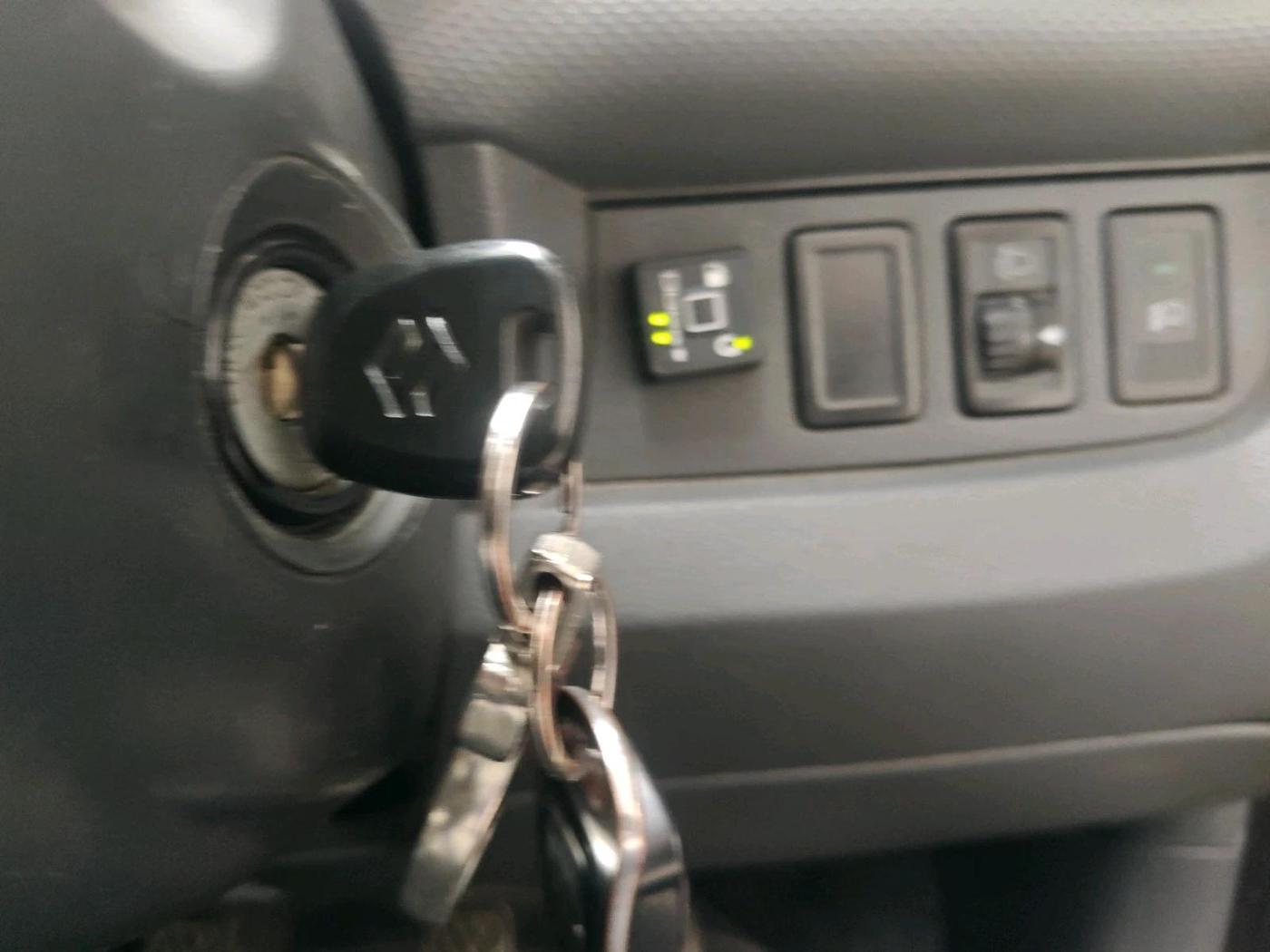 2011 Maruti Ritz VXI, CNG, Manual, 1,07,700 km, interior