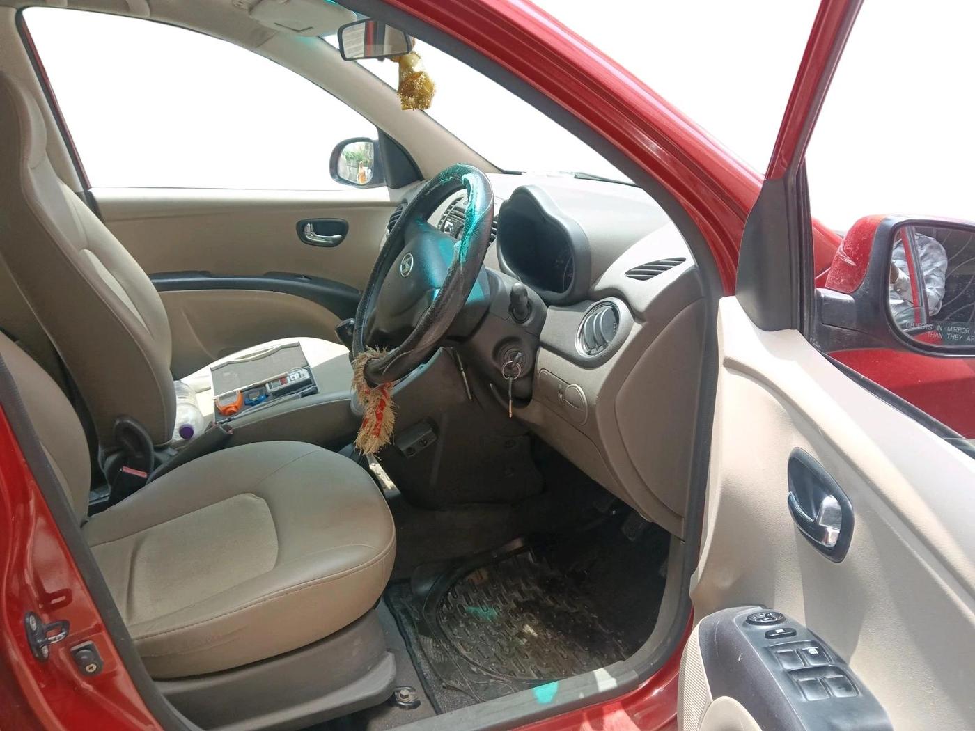 2011 Hyundai i10 MAGNA 1.2, Petrol, Manual, 92,119 km, interior