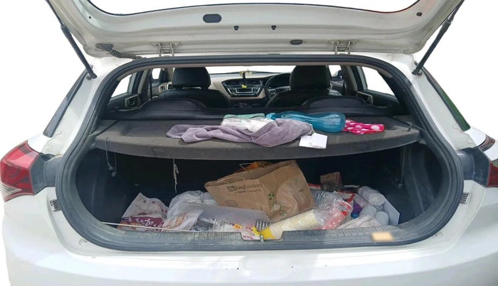 2017 Hyundai Elite i20 SPORTZ 1.4 CRDI, Diesel, Manual, 1,02,350 km, exterior