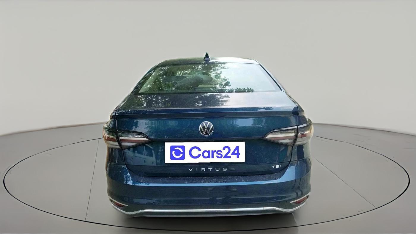 2025 Volkswagen VIRTUS TOPLINE TSI 1.0 MT, Petrol, Manual, 2,296 km, exterior