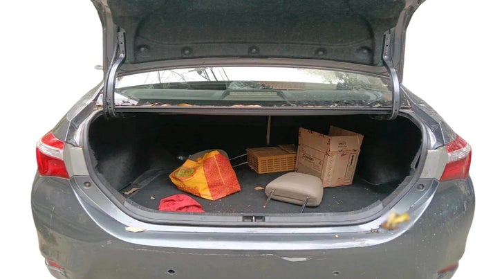 2015 Toyota Corolla Altis G PETROL, Petrol, Manual, 1,34,375 km, exterior