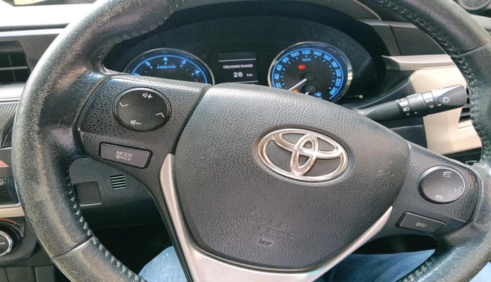 2015 Toyota Corolla Altis G PETROL, Petrol, Manual, 1,34,375 km, interior