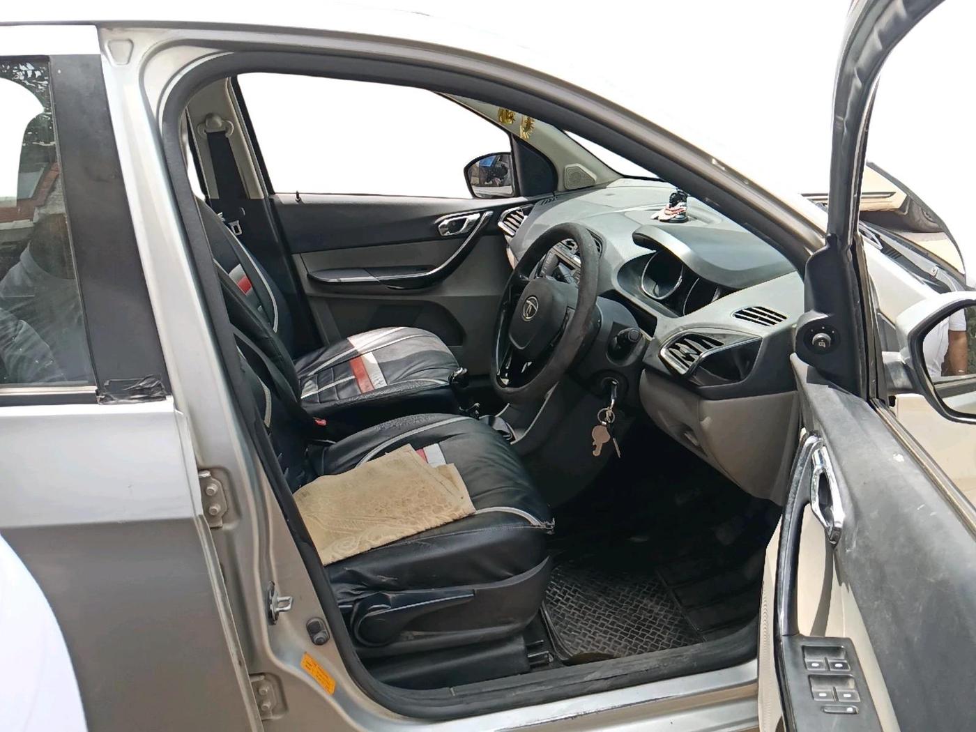 2019 Tata Tiago XZ PETROL, Petrol, Manual, 91,395 km, interior