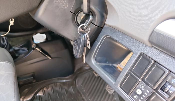 2011 Maruti Wagon R 1.0 LXI CNG, CNG, Manual, 1,04,350 km, interior