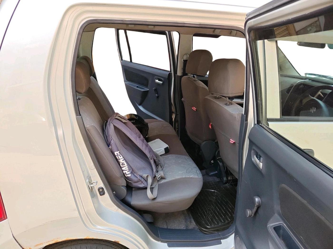 2011 Maruti Wagon R 1.0 LXI CNG, CNG, Manual, 1,04,350 km, interior