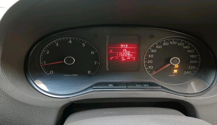 2012 Volkswagen Vento HIGHLINE 1.6 MPI, Petrol, Manual, 1,15,228 km, interior