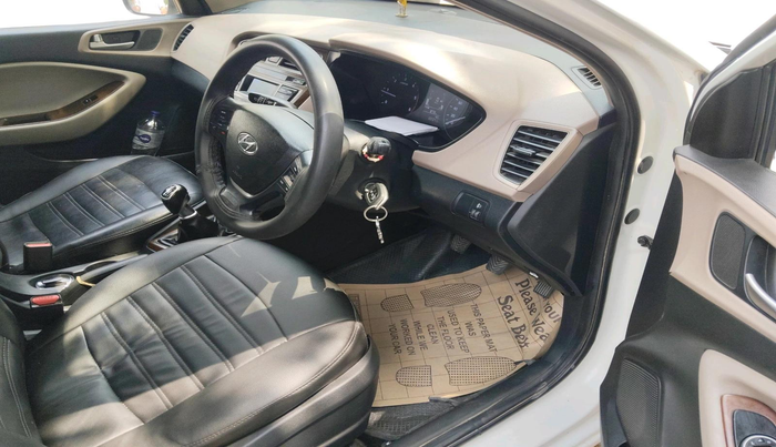 2016 Hyundai Elite i20 MAGNA 1.4 CRDI, Diesel, Manual, 1,22,371 km, interior