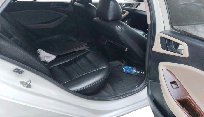 2016 Hyundai Elite i20 MAGNA 1.4 CRDI, Diesel, Manual, 1,22,371 km, interior