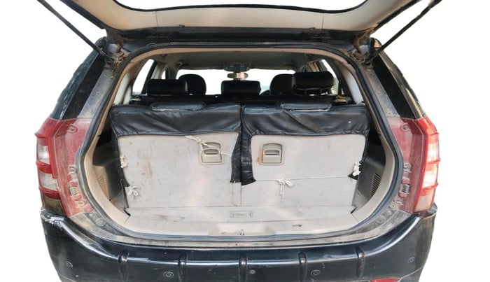 2016 Mahindra XUV500 W6 AT 1.99, Diesel, Automatic, 82,501 km, exterior