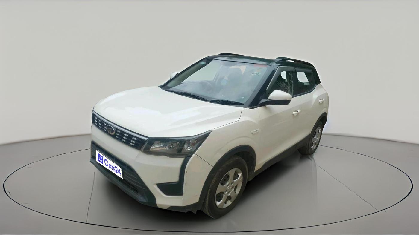 2019 Mahindra XUV300 W6 1.2 PETROL, Petrol, Manual, 64,334 km, exterior