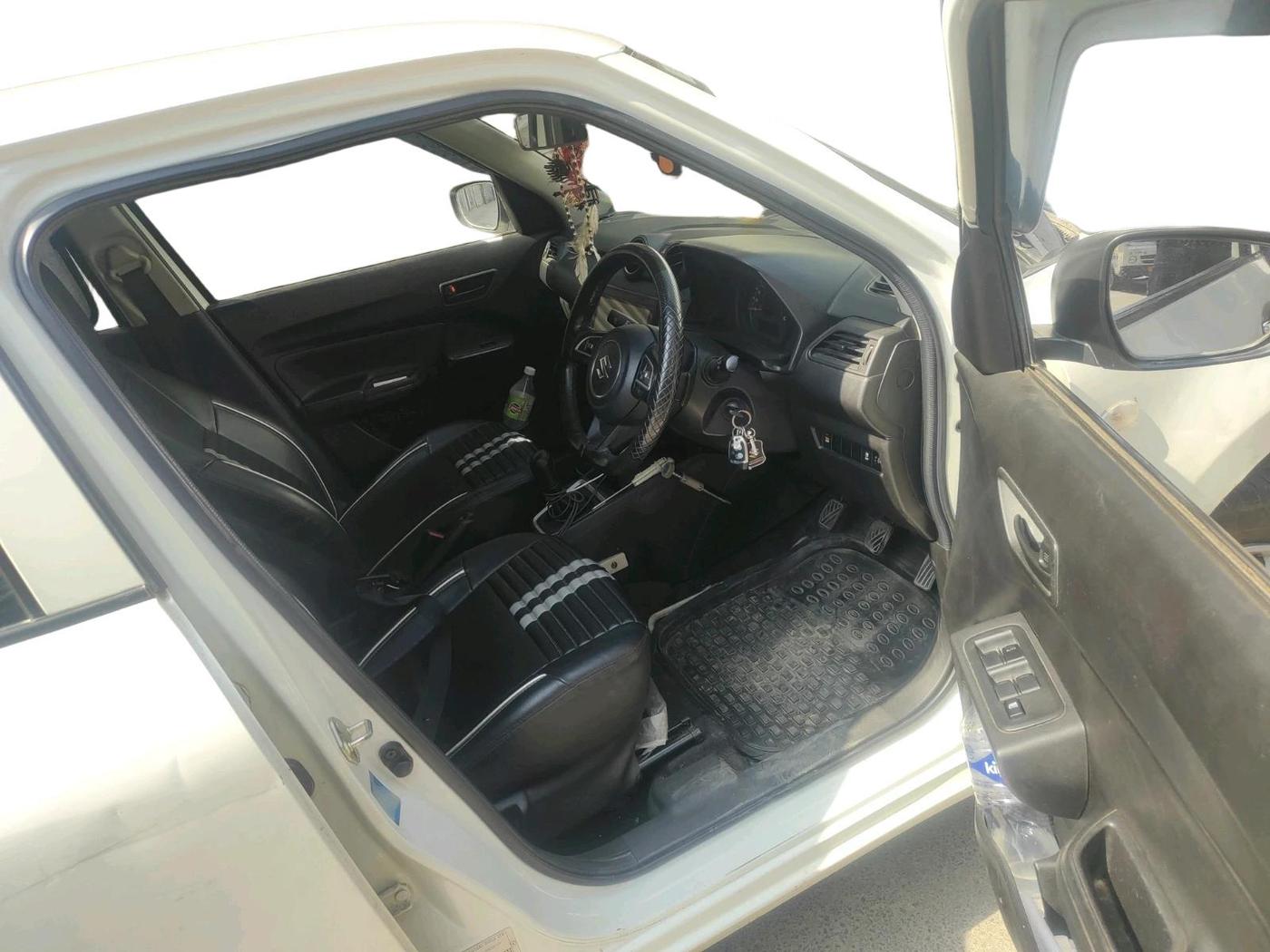 2023 Maruti Swift LXI, Petrol, Manual, 47,111 km, interior