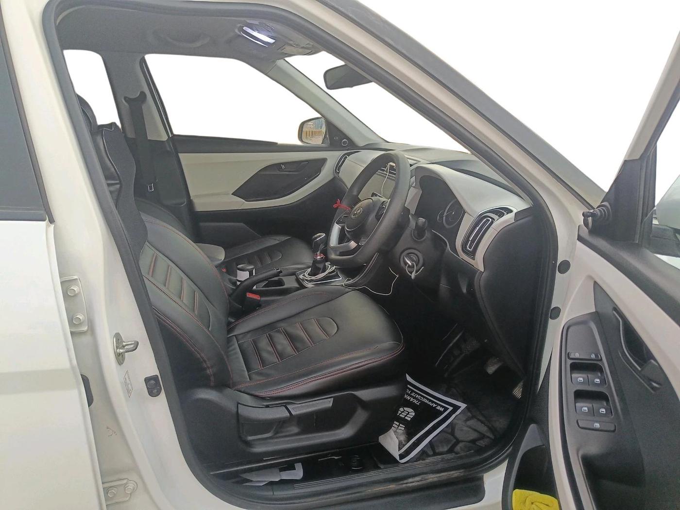 2022 Hyundai Creta E 1.5 PETROL, Petrol, Manual, 22,957 km, interior