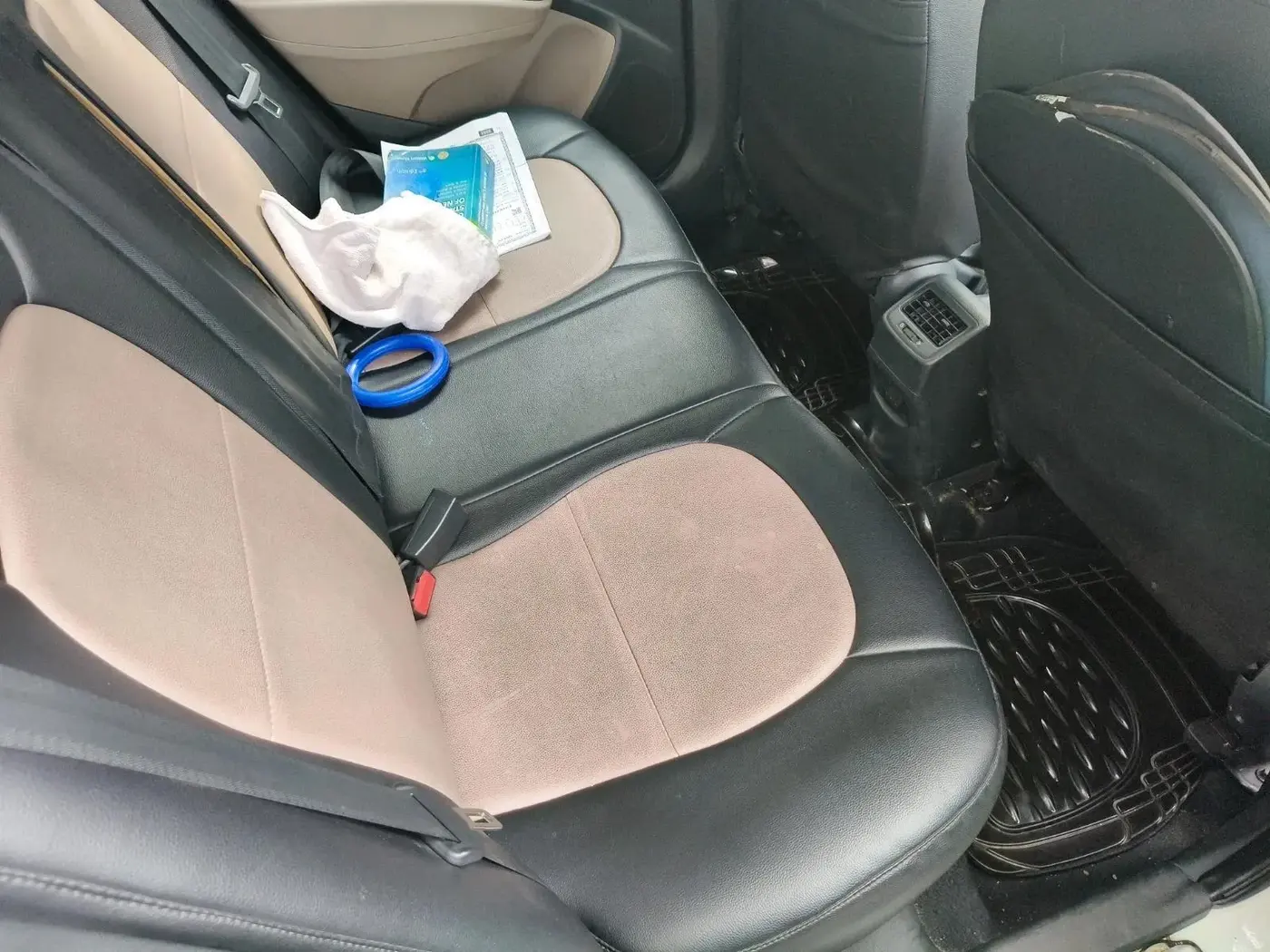 2014 Hyundai Xcent SX AT 1.2 (O), Petrol, Automatic, 1,00,003 km, interior